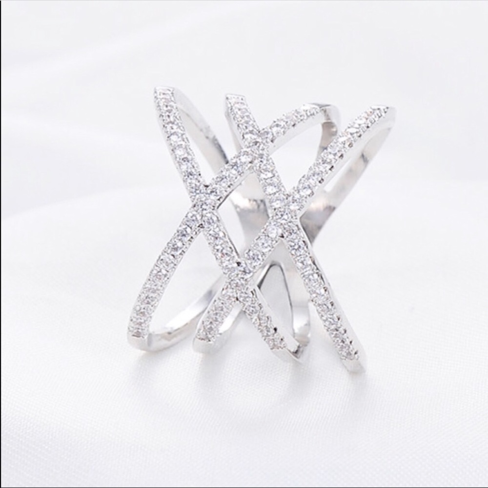 NEW MICRO PAVED ZIRCONIA SILVER RING SIZE 7